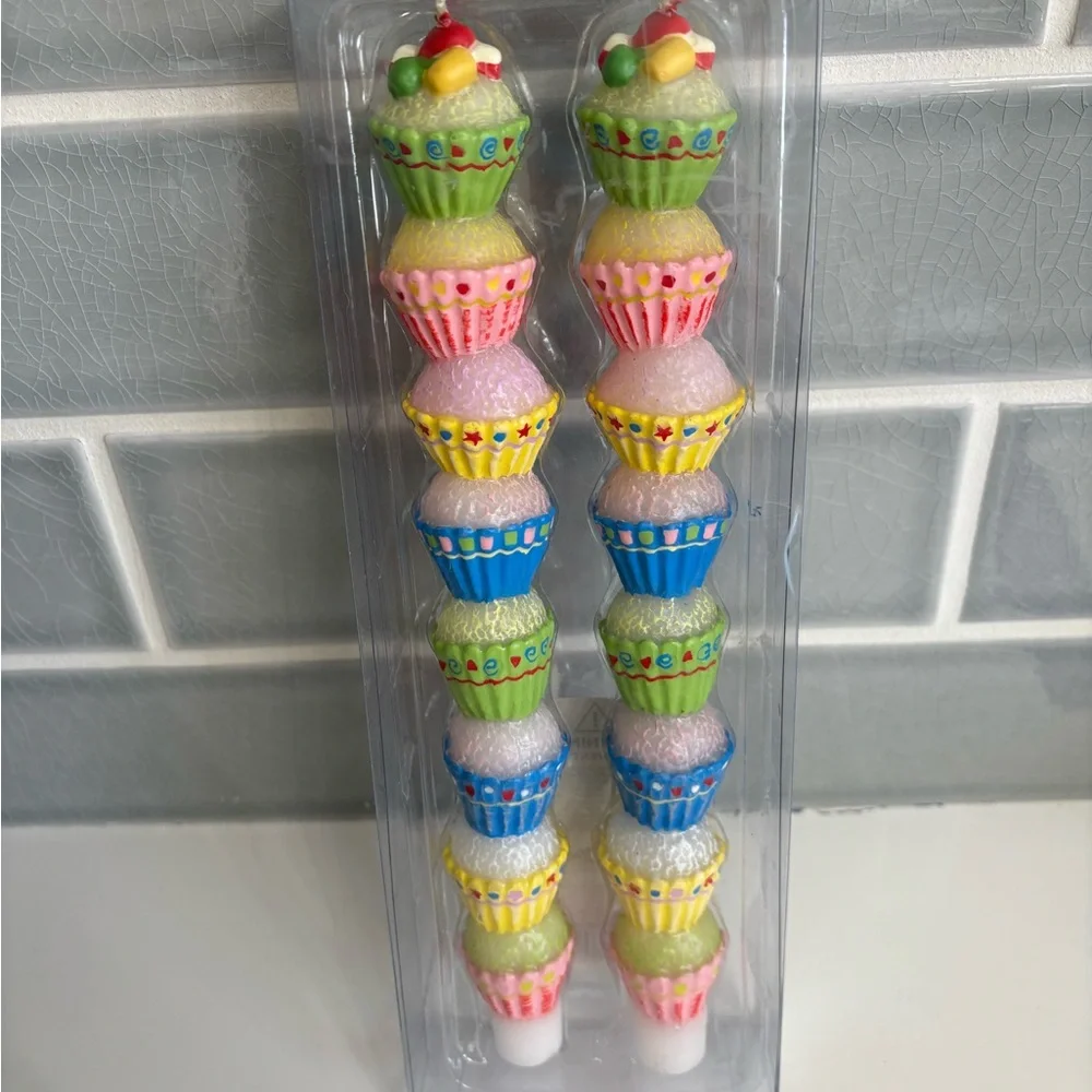 Department 56 Two Cupcake 8 Story Tower Multicolor Birthday Candles